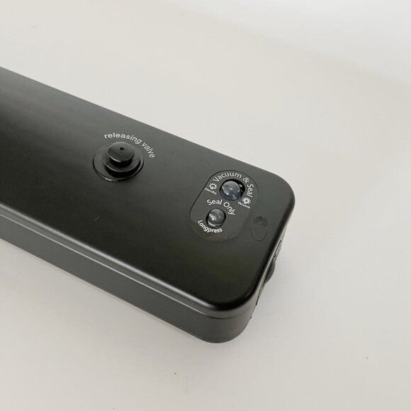 Vacuum Sealer Kitchen Food Vacuum Sealer Packer Bag Automatic Food Sealer - Picture 5 of 8